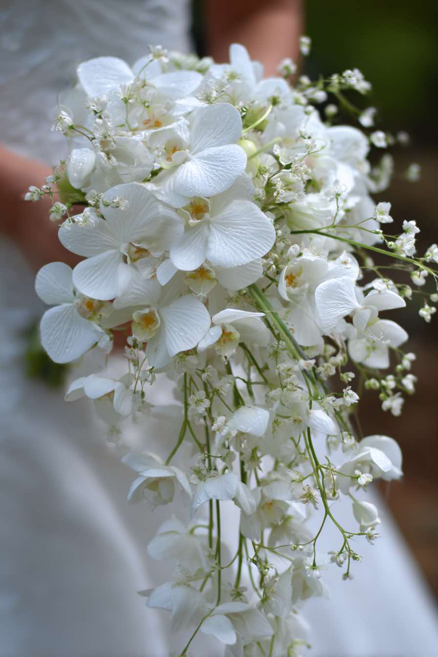 White_Wedding_Bouquet_4